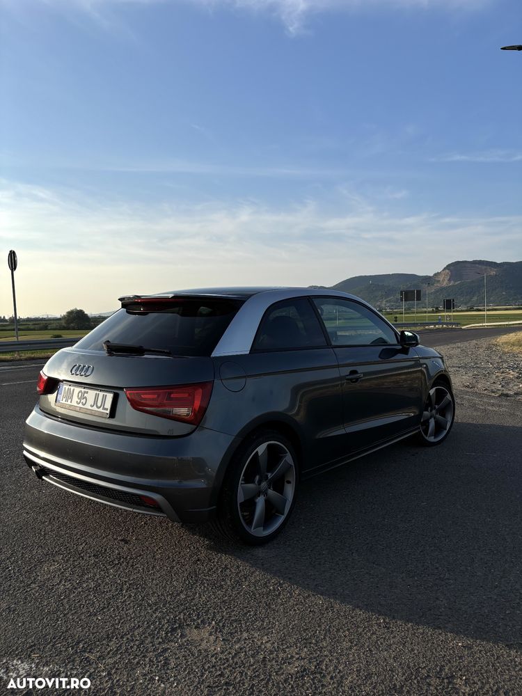 Audi A1 1.6 TDI Stronic Attraction - 4