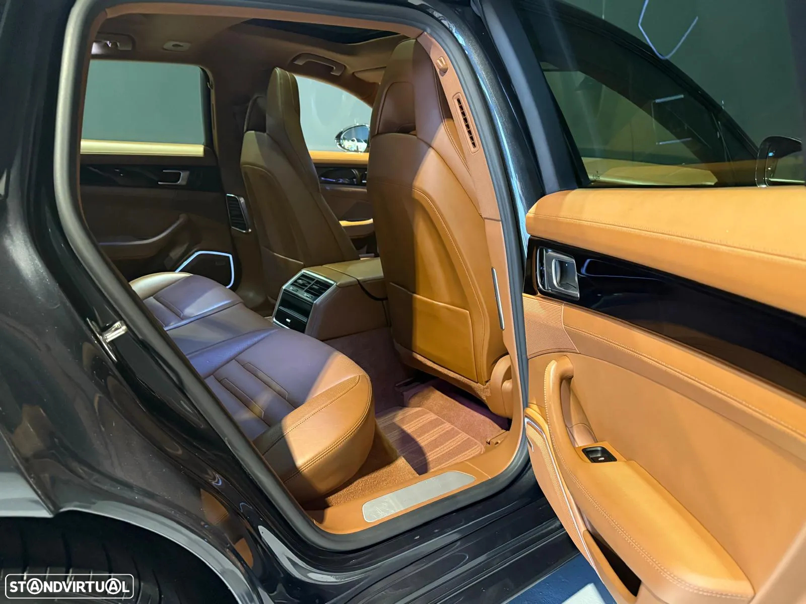 Porsche Panamera Sport Turismo 4 E-Hybrid - 20