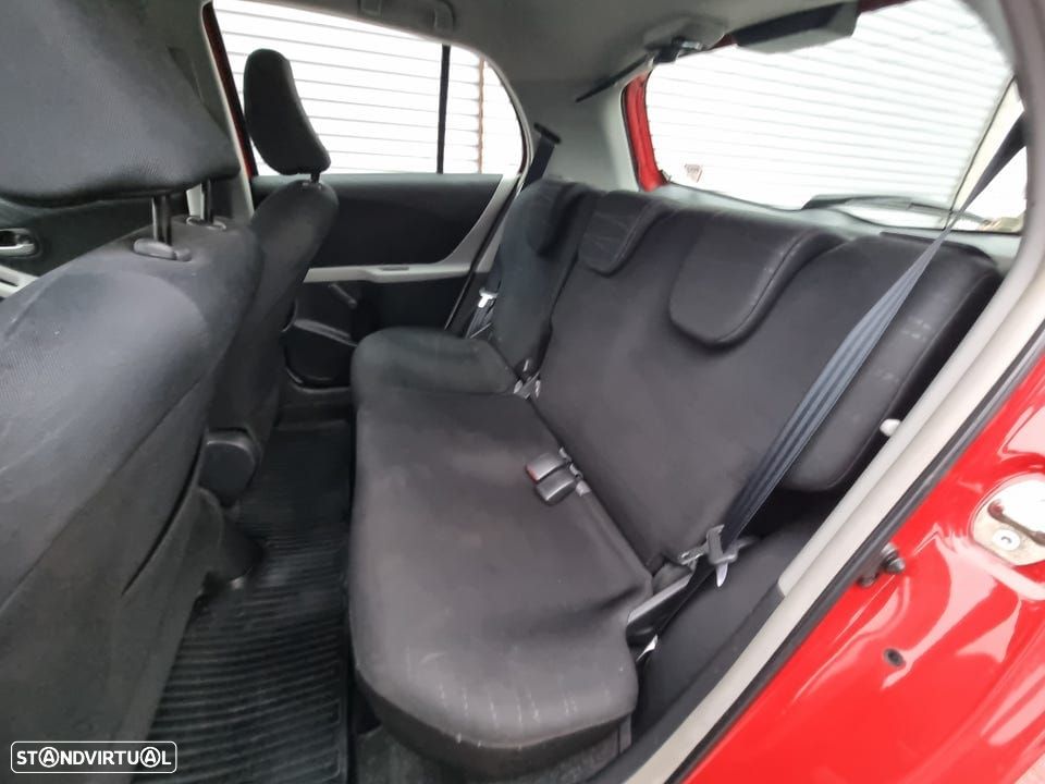 Toyota Yaris 1.3 Sol - 6