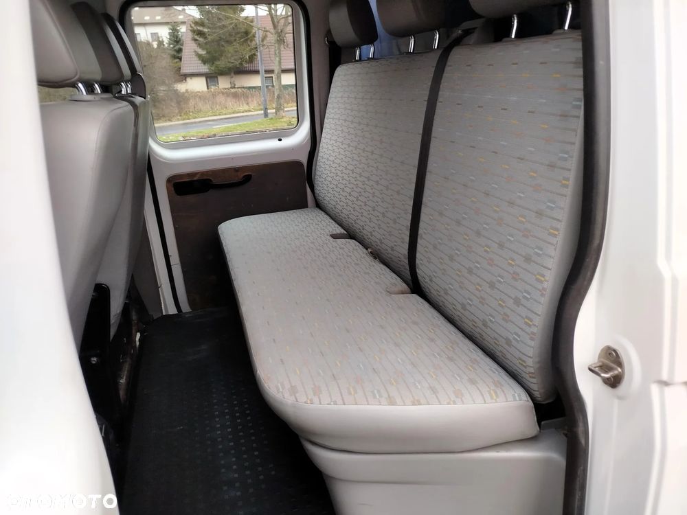 Volkswagen Transporter - 14
