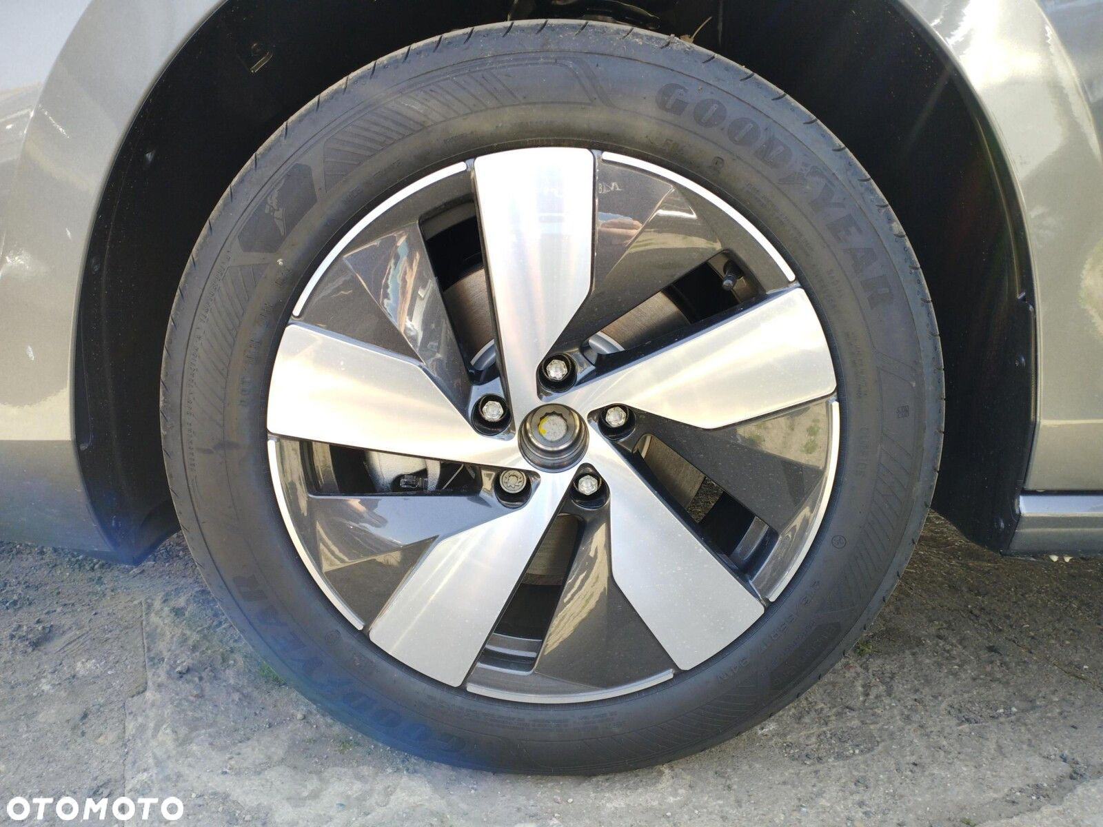 Volkswagen Passat 2.0 TDI SCR Business Plus DSG - 18