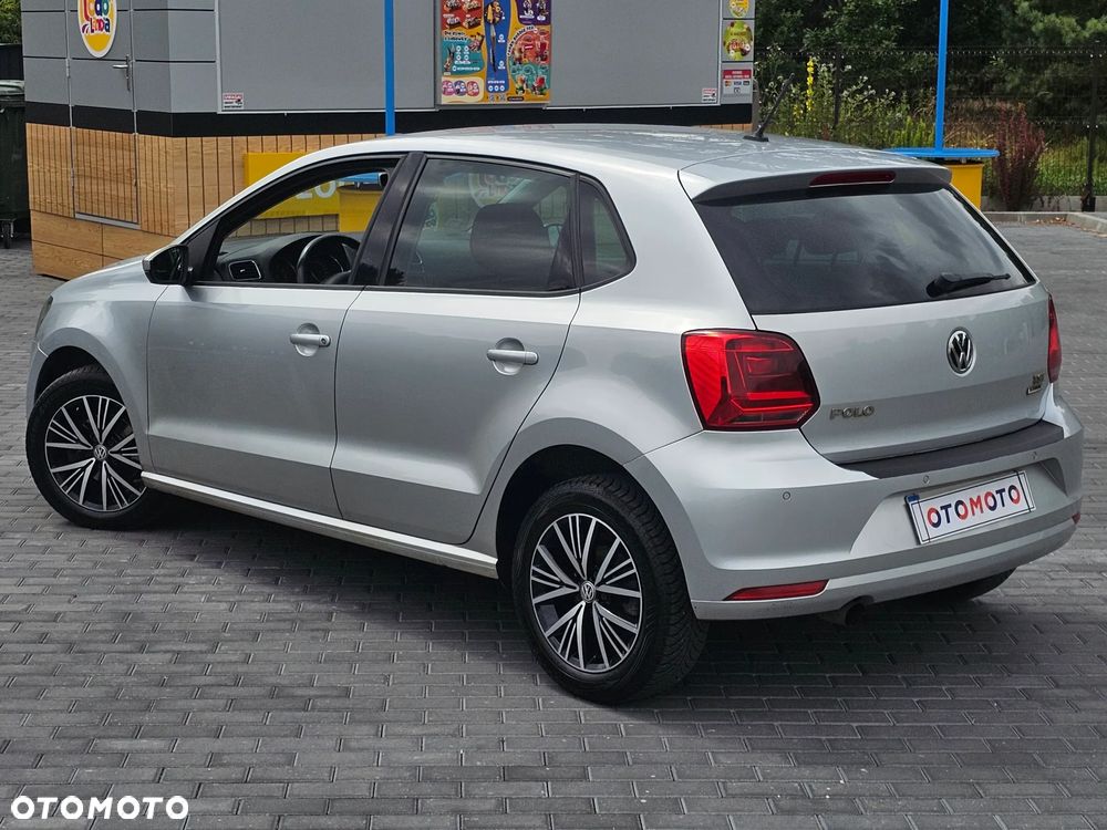 Volkswagen Polo 1.2 TSI Blue Motion Technology DSG Lounge - 5