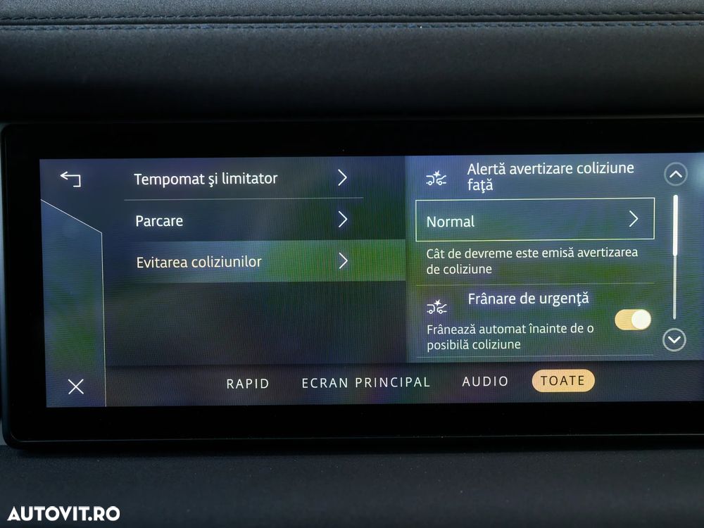Land Rover Defender 110 2.0L D240 S - 28