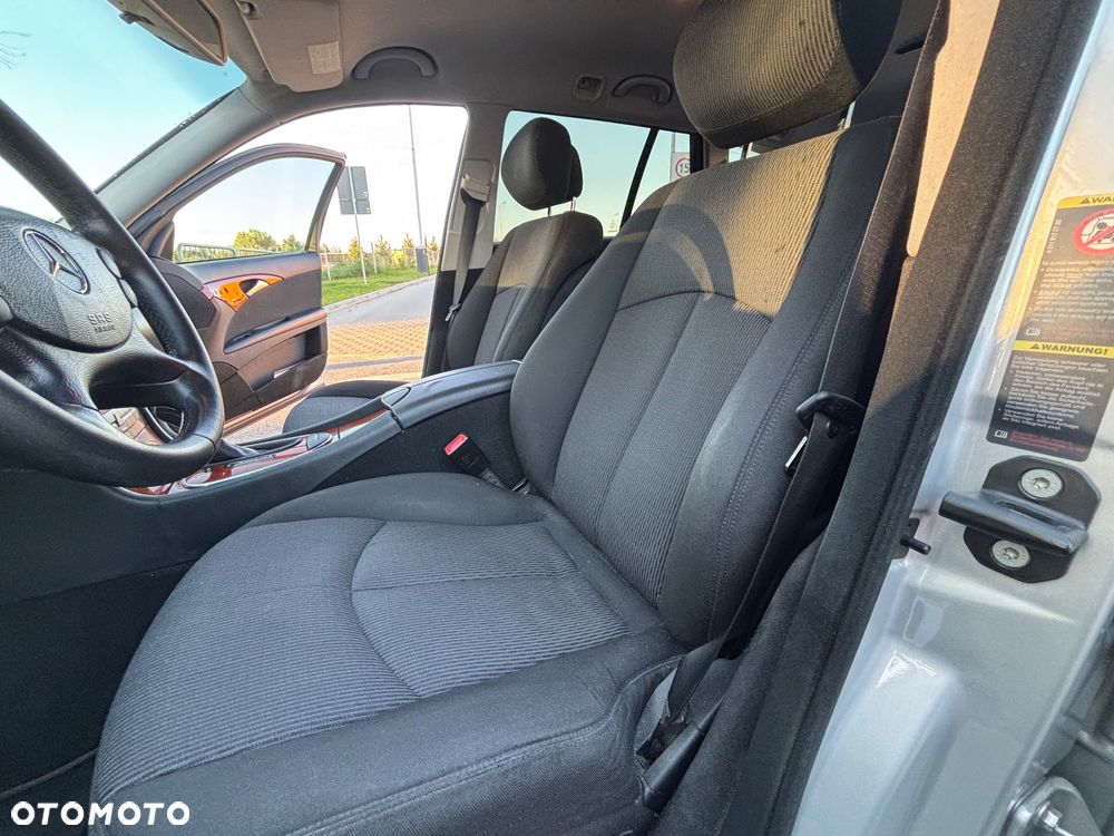 Mercedes-Benz Klasa E 220 T CDI Automatik Classic DPF - 17