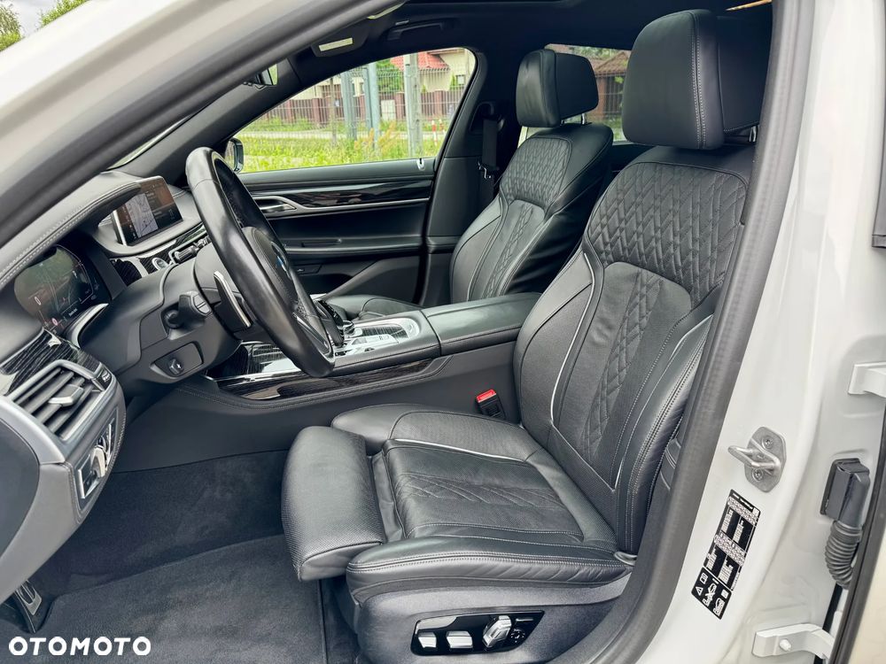 BMW Seria 7 730d xDrive mHEV sport - 18
