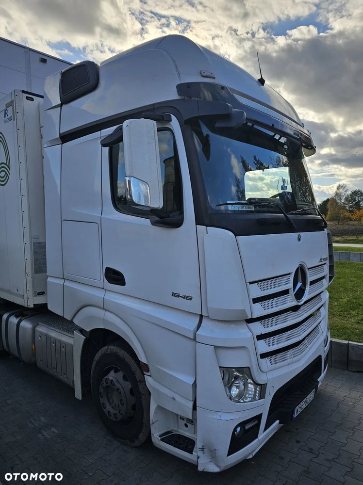 Mercedes-Benz Actros - 14