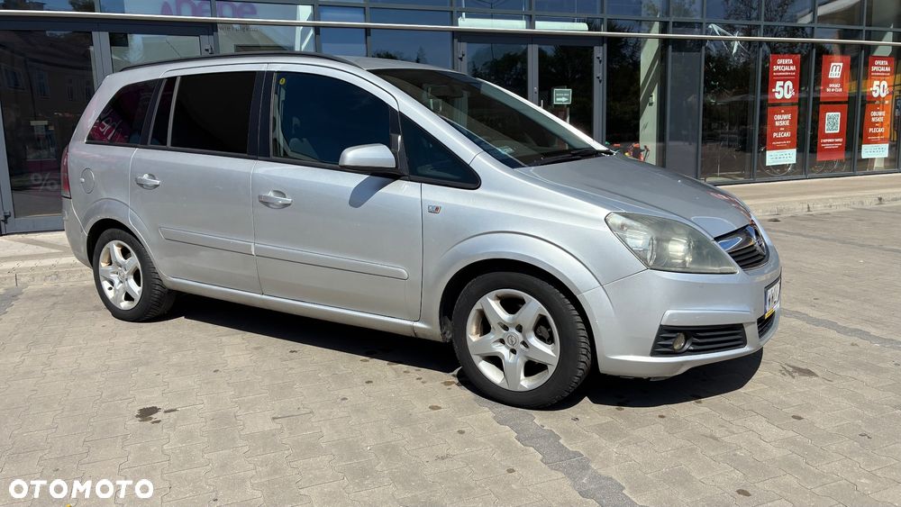 Opel Zafira 1.8 Enjoy - 11