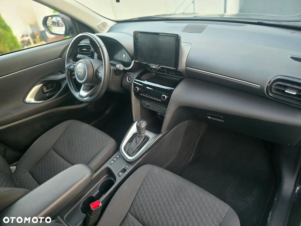 Toyota Yaris Cross - 14