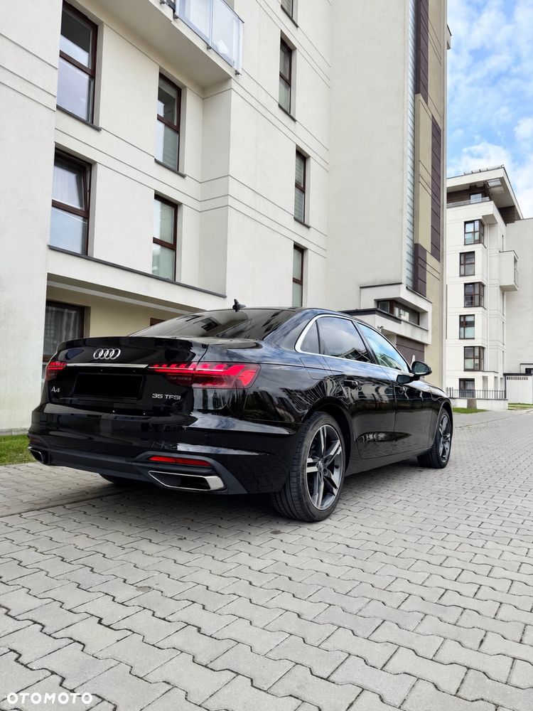 Audi A4 Limousine