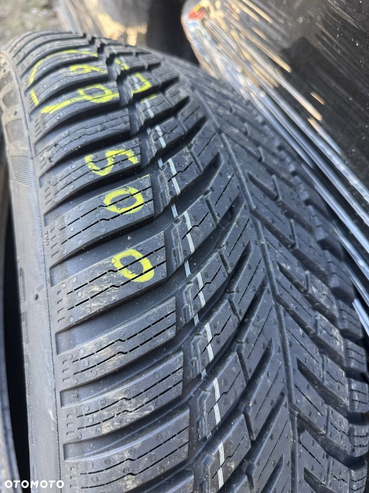 Nowe opony wielosezonowe 235/50/19 Nokian 2 sztuki 2025r - 3