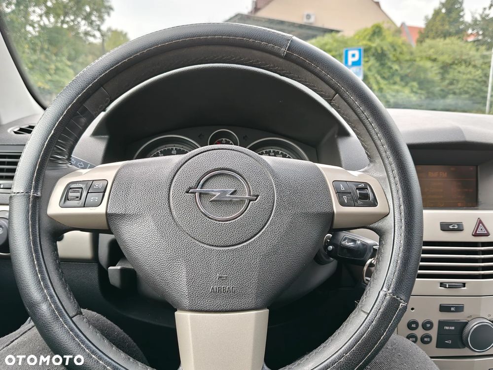 Opel Astra 1.6 Enjoy - 19