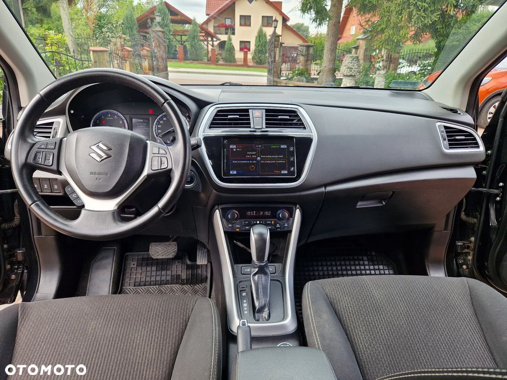 Suzuki SX4 S-Cross 1.6 Premium 4WD CVT - 17