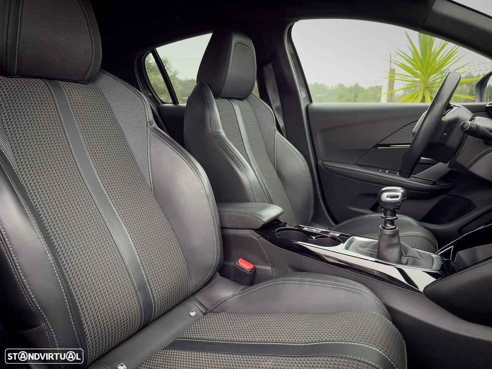 Peugeot 208 1.2 PureTech GT Line - 8