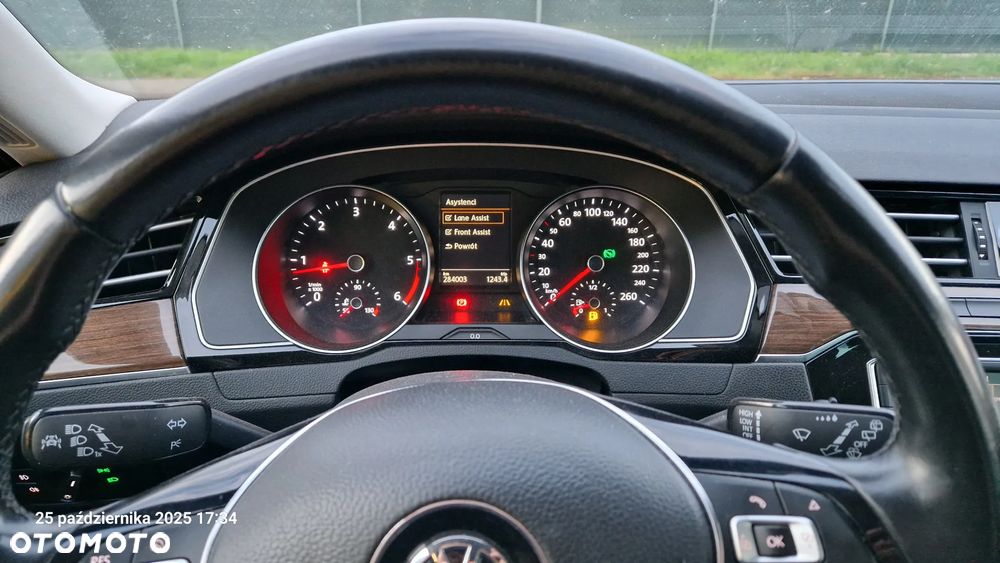 Volkswagen Passat - 9