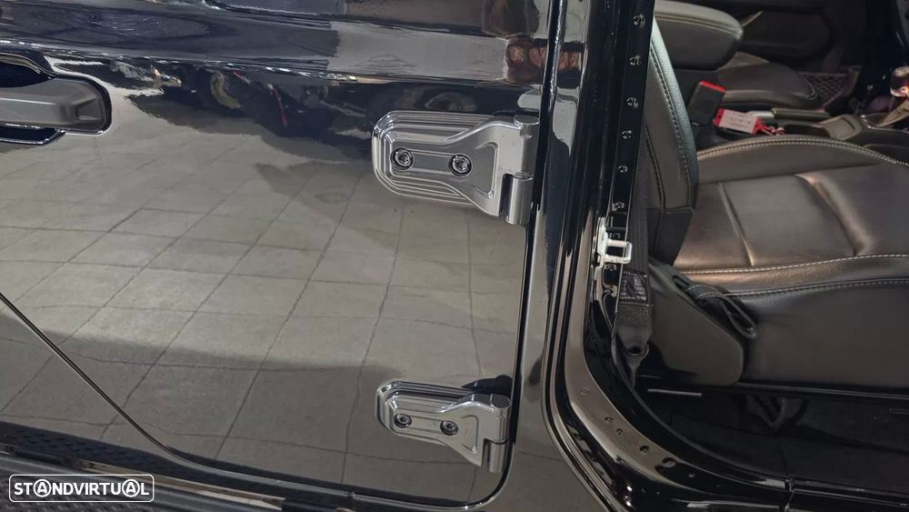 Jeep Gladiator 3.0V6 MultiJet AWD Auto Overland - 31