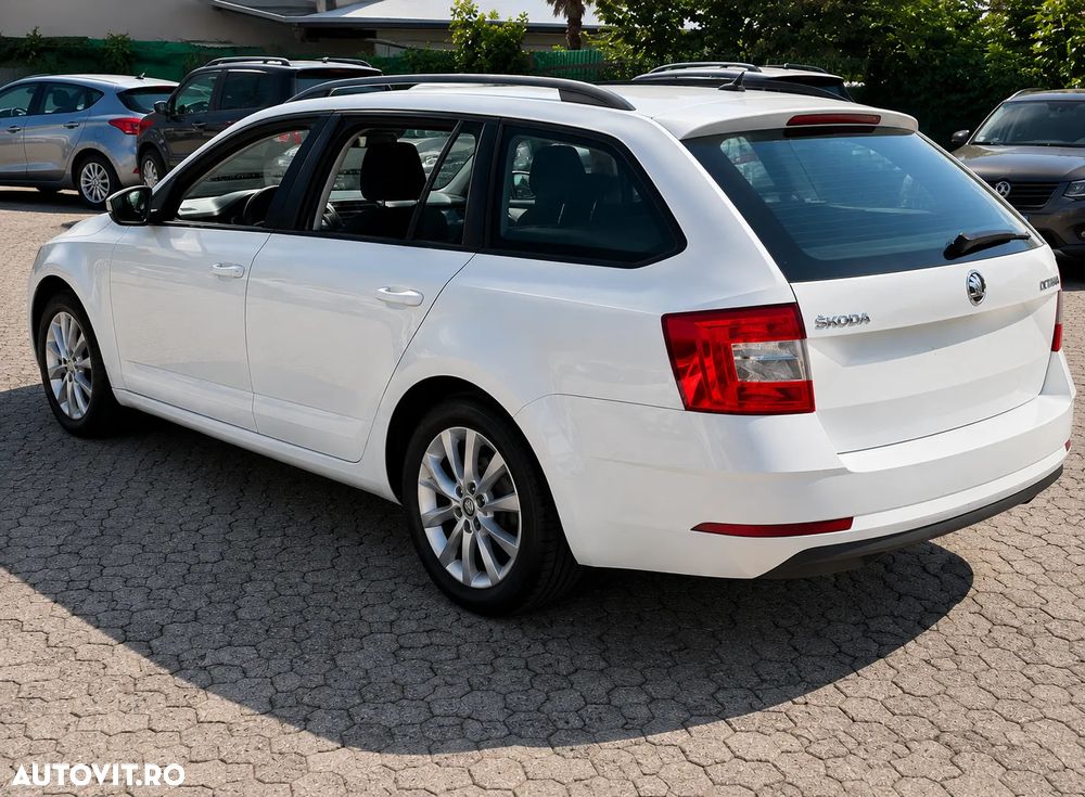 Skoda Octavia 1.0 TSI DSG Ambition - 6