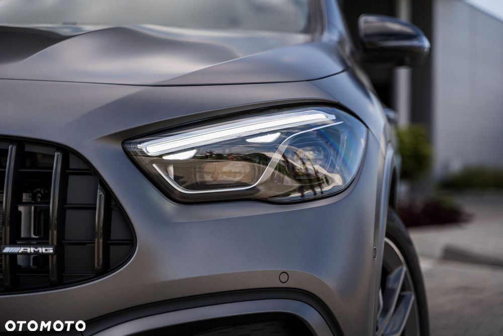 Mercedes-Benz GLA - 5