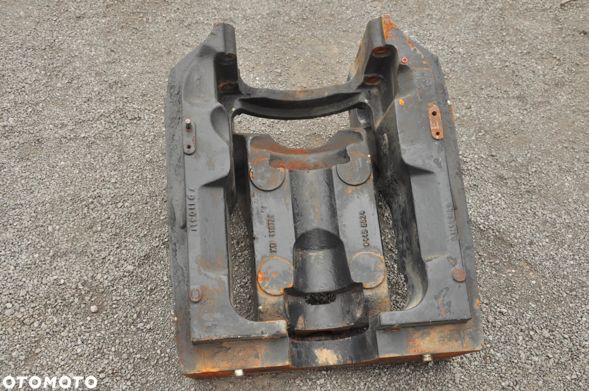 Wspornik kołyska rama Deutz Fahr M620 - 9