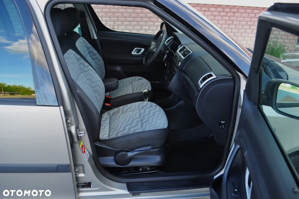 Skoda Roomster 1.2 Ambition - 23