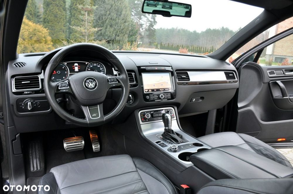 Volkswagen Touareg - 32