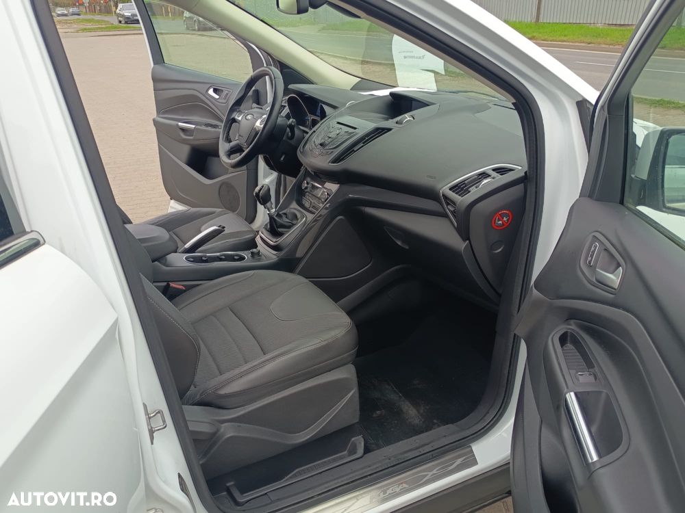 Ford Kuga - 7