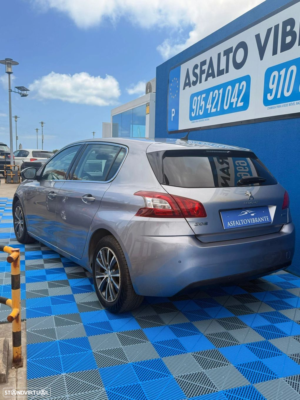 Peugeot 308 1.2 PureTech Allure - 12