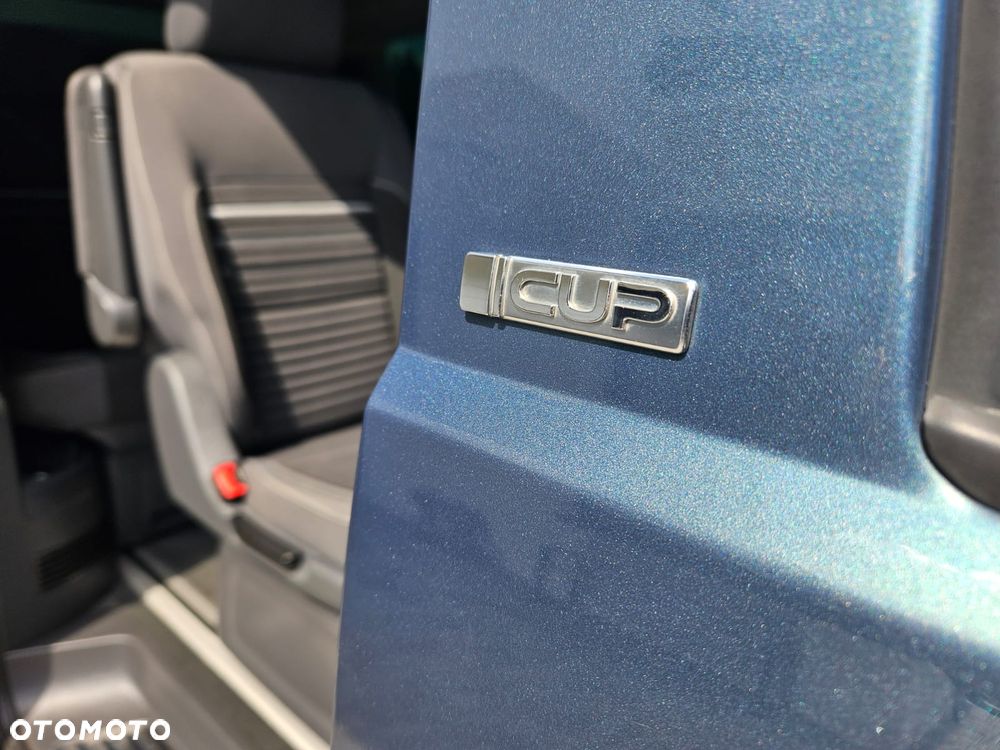 Volkswagen Multivan - 17