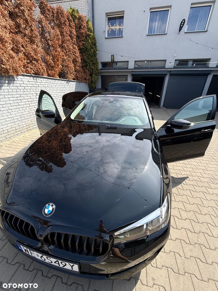 BMW Seria 5 518d mHEV - 30
