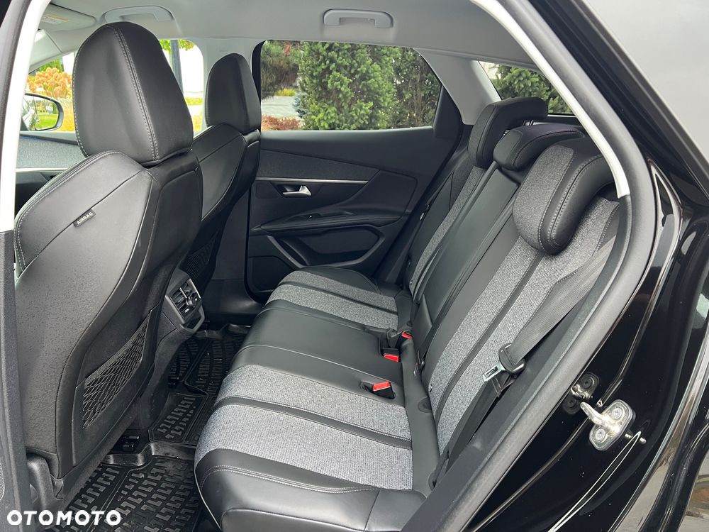 Peugeot 3008 BlueHDi 180 Stop & Start EAT8 Allure - 19