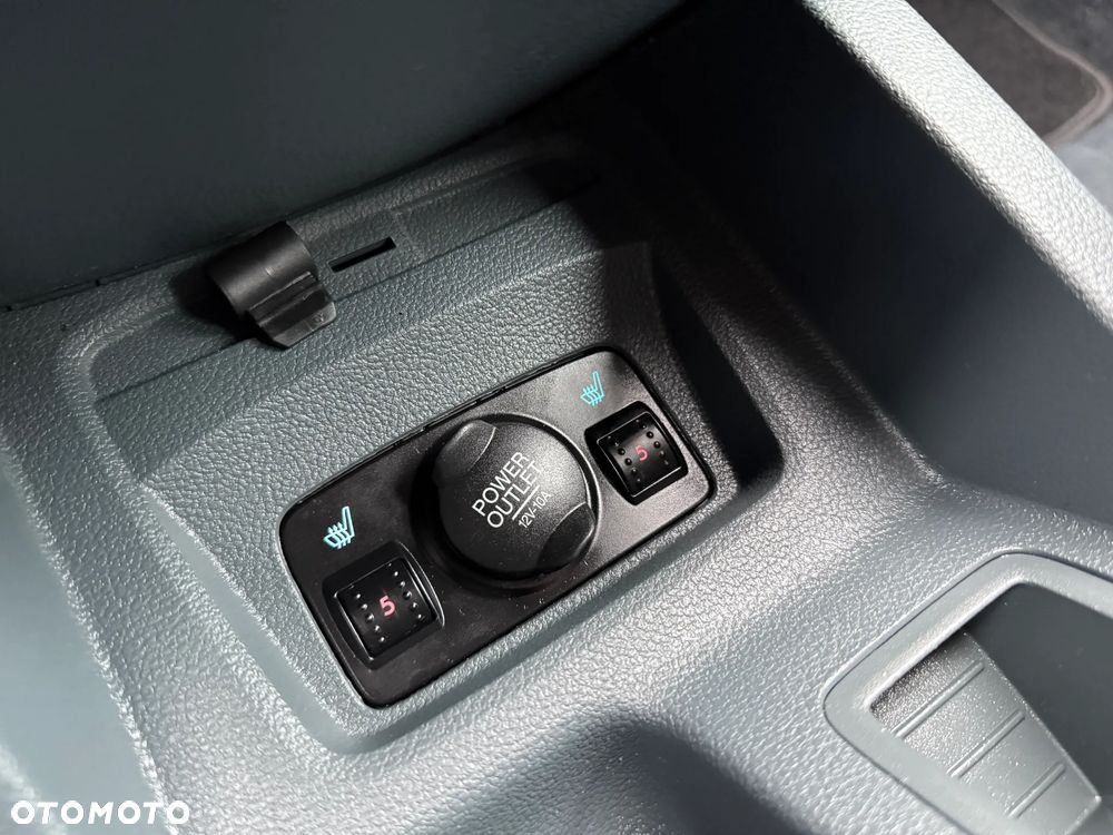 Ford C-MAX 1.6 Ambiente - 27