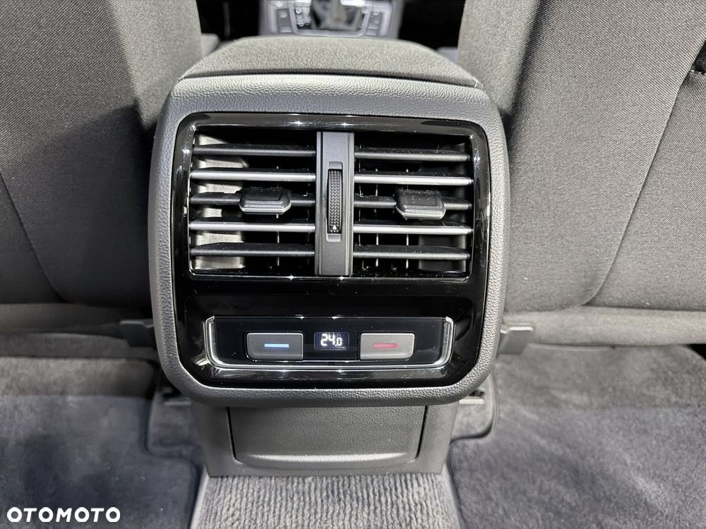 Volkswagen Passat 1.8 TSI BMT Highline DSG - 34