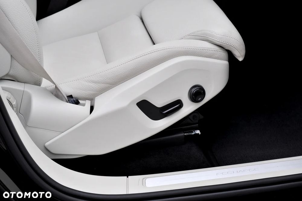 Volvo XC 60 T6 AWD Plug-In Hybrid Inscription - 21