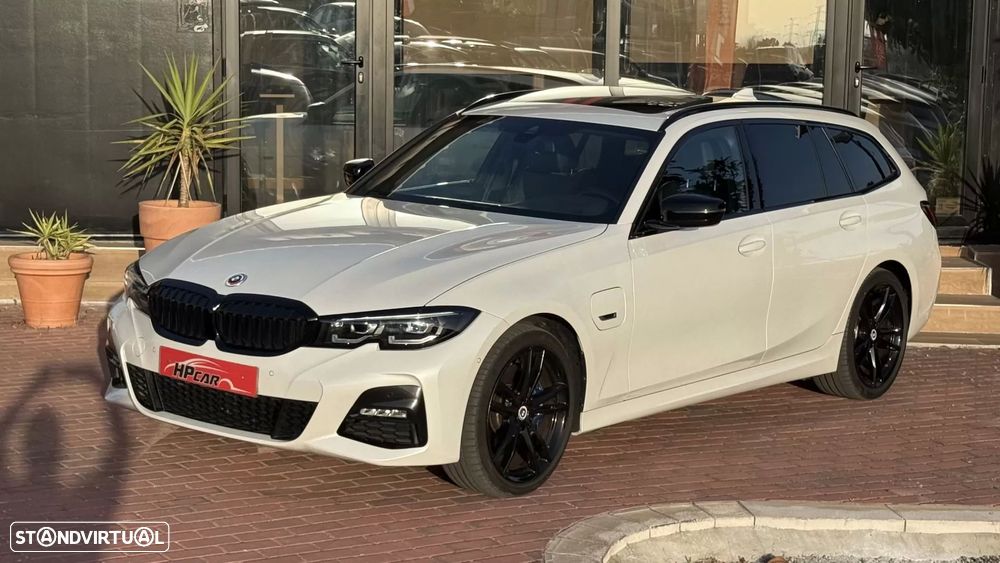 BMW 330 e Pack Desportivo M Auto - 30