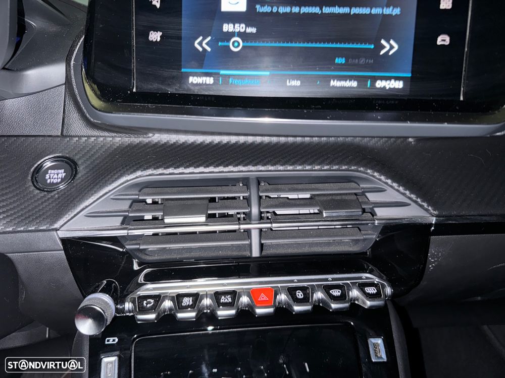 Peugeot e-2008 50 kWh Allure Pack - 17