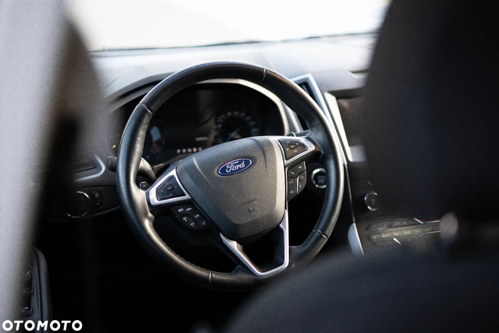 Ford S-Max 2.0 EcoBlue Titanium - 10