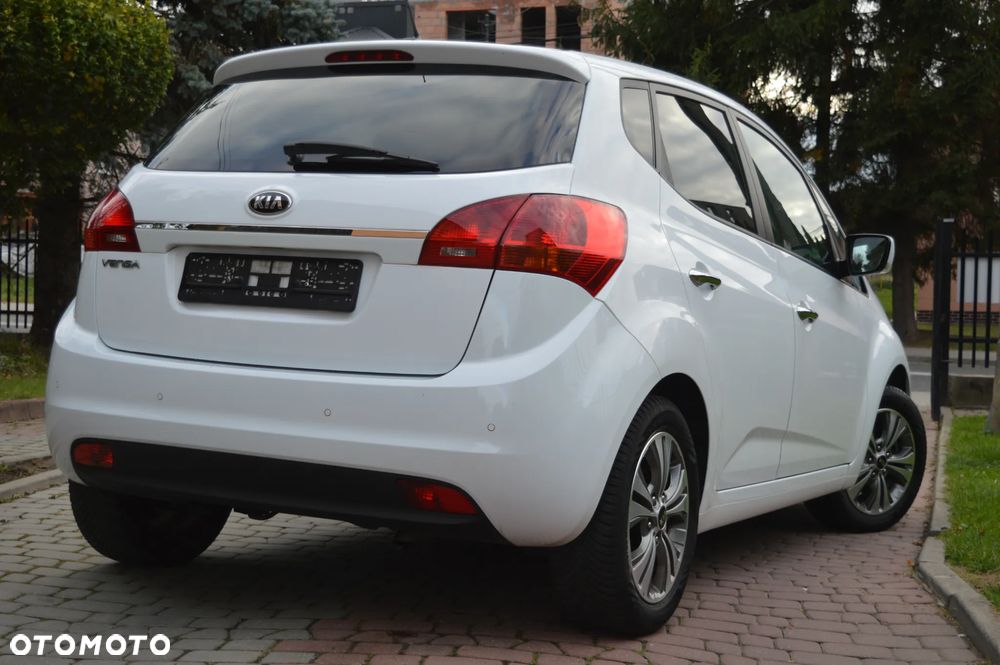 Kia Venga 1.4 CVVT Titanium Collection - 13