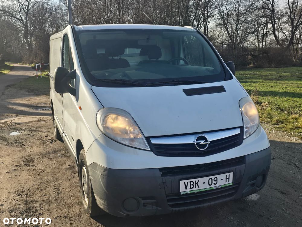 Opel VIVARO - 9