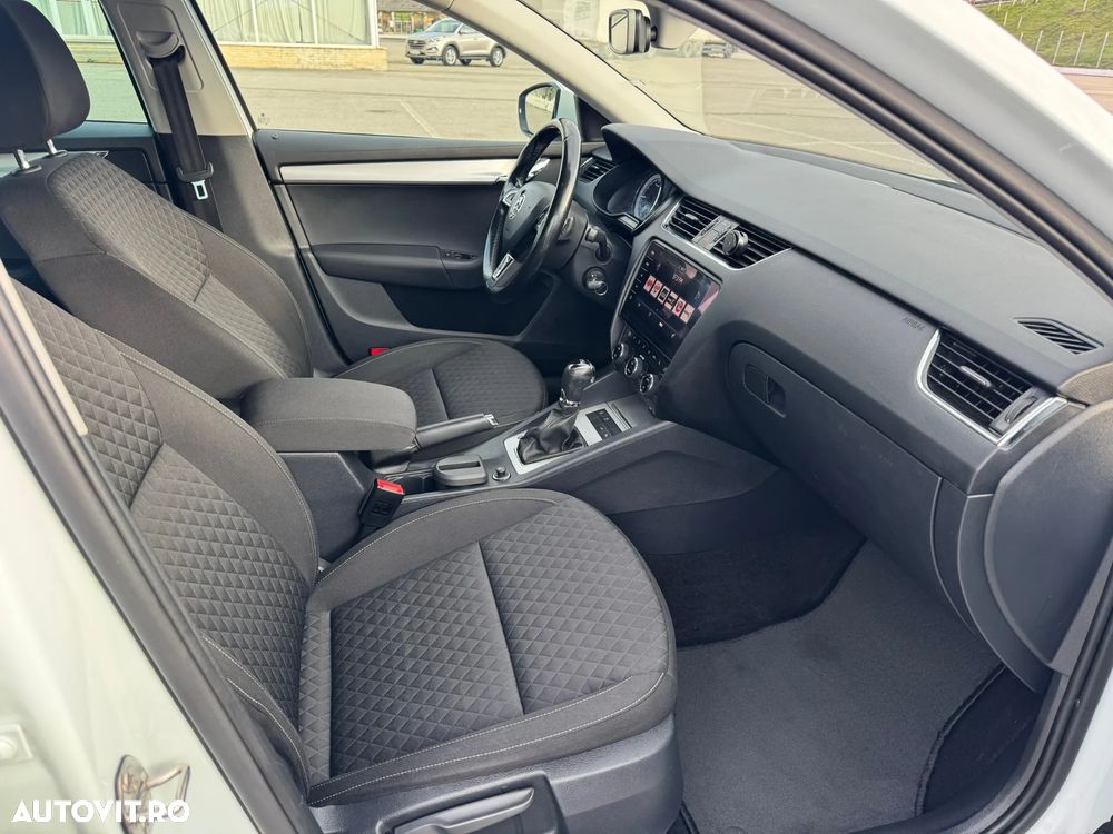 Skoda Octavia - 11