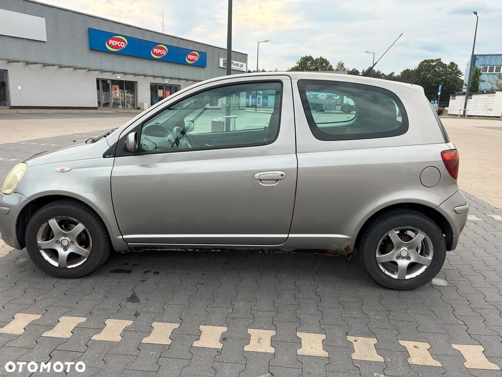 Toyota Yaris 1.4 D-4D Unlimited - 6