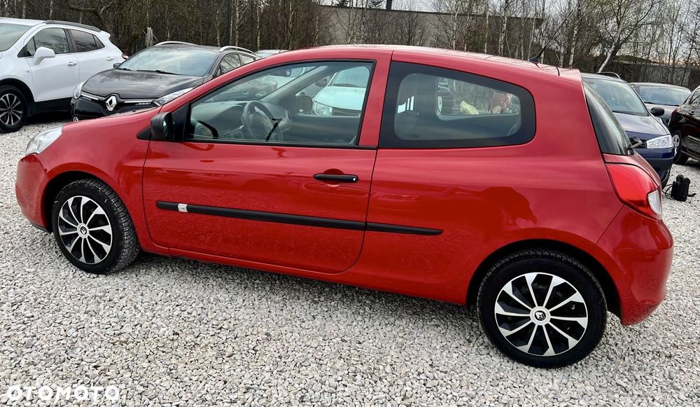Renault Clio 1.2 16V 75 Dynamique - 16