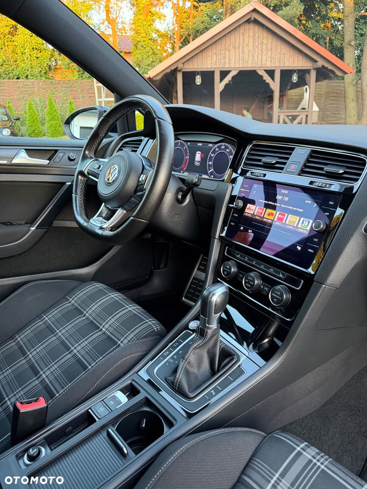 Volkswagen Golf 2.0 TDI BMT GTD DSG - 32