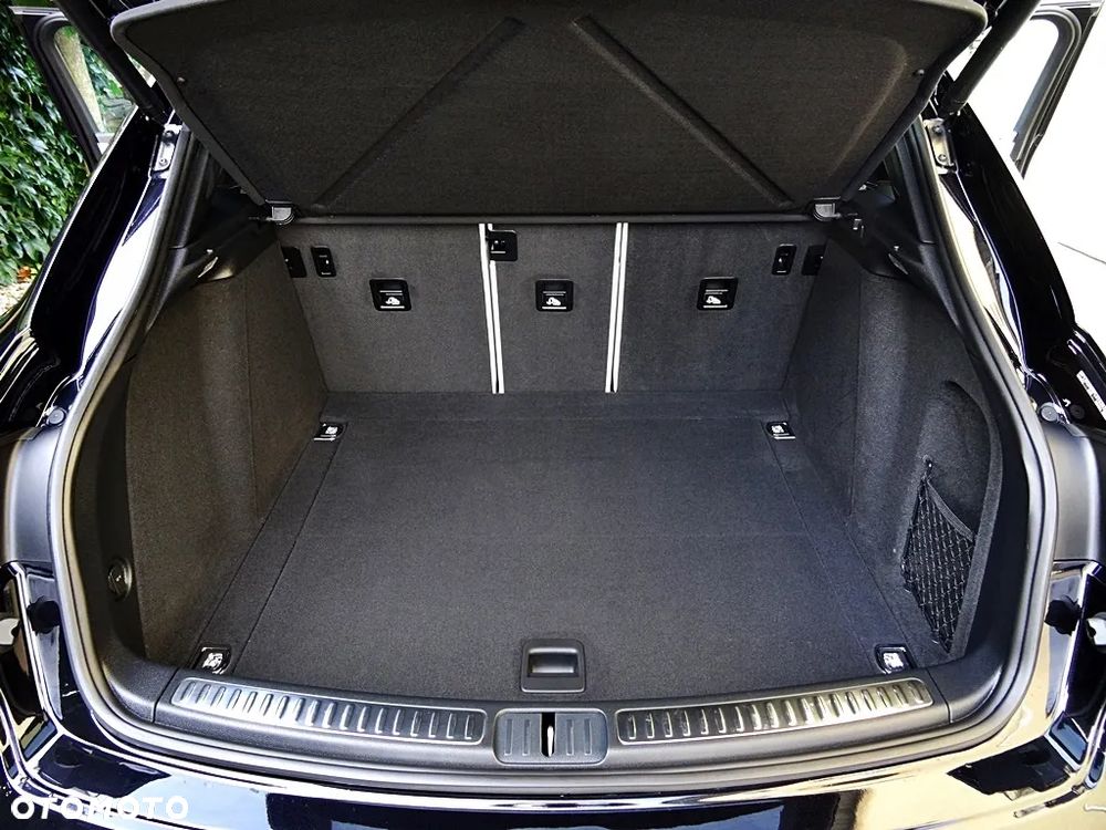 Porsche Macan - 29
