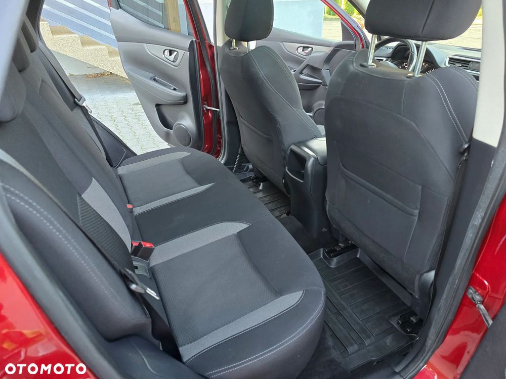 Nissan Qashqai 1.3 DIG-T N-CONNECTA - 6