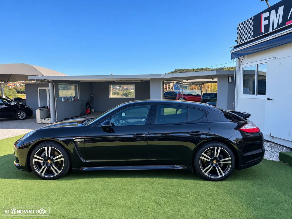 Porsche Panamera 3.0 V6 - 8