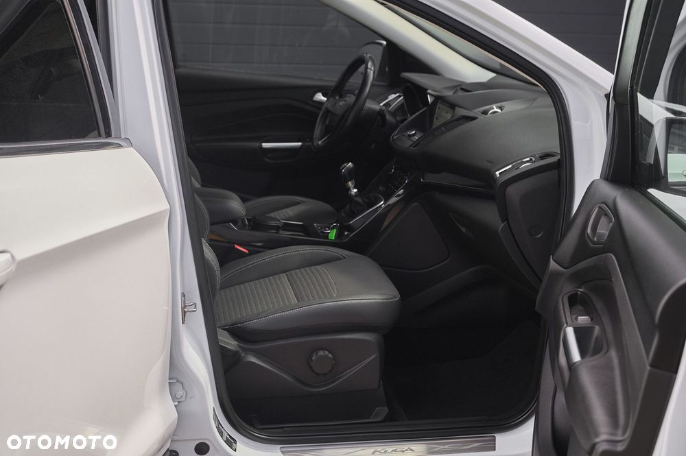 Ford Kuga 2.0 TDCi FWD Edition - 15