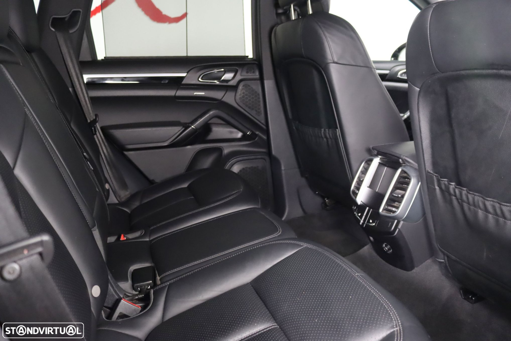 Porsche Cayenne S E-Hybrid - 32