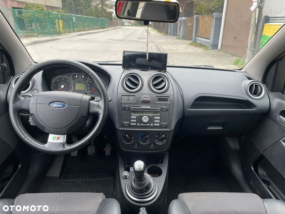Ford Fiesta 1.6 TDCI Fun - 4