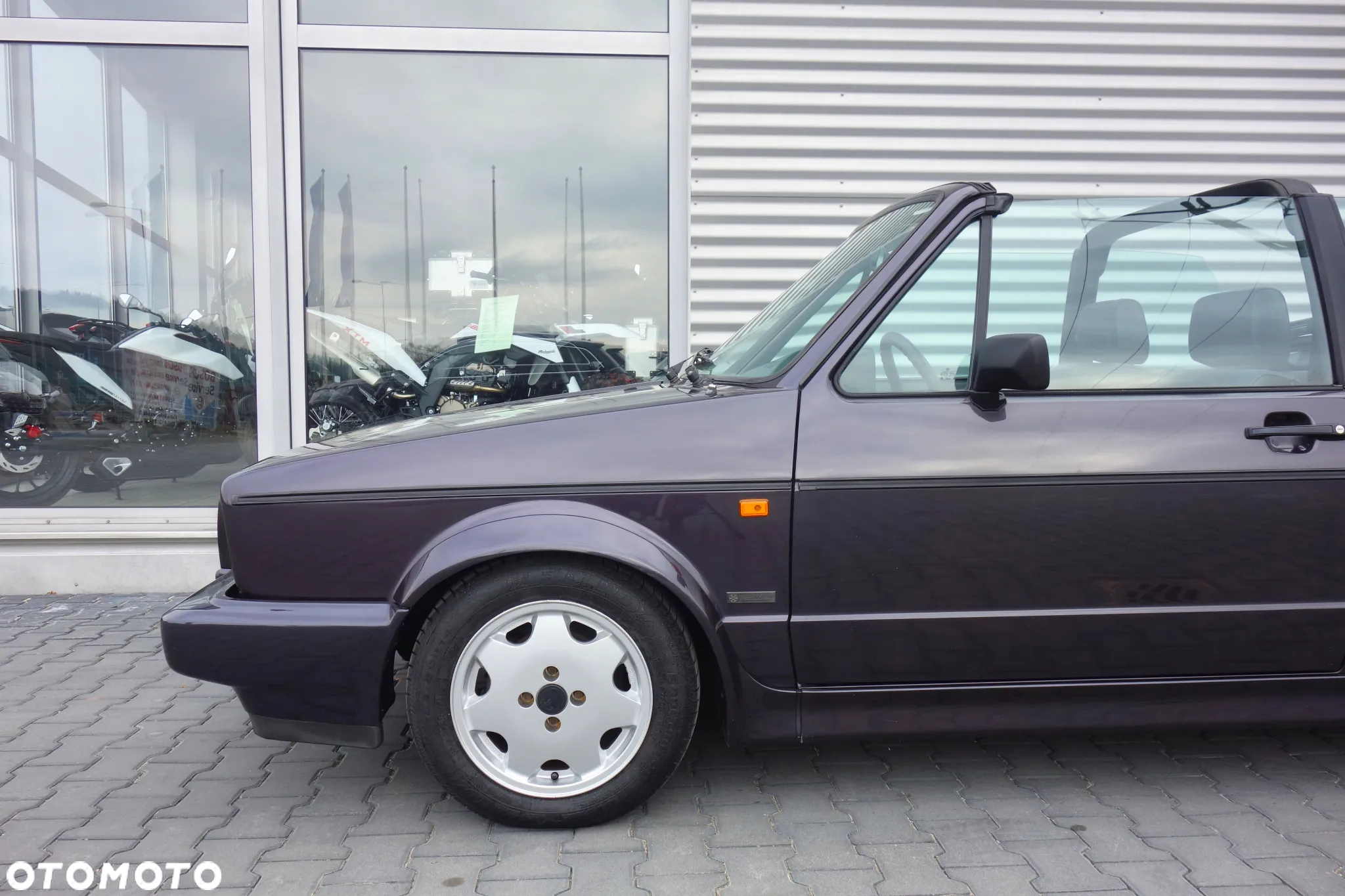 Volkswagen Golf Cabriolet 1.8 - 10