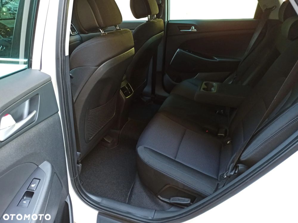 Hyundai Tucson blue 1.7 CRDi 2WD Advantage - 10