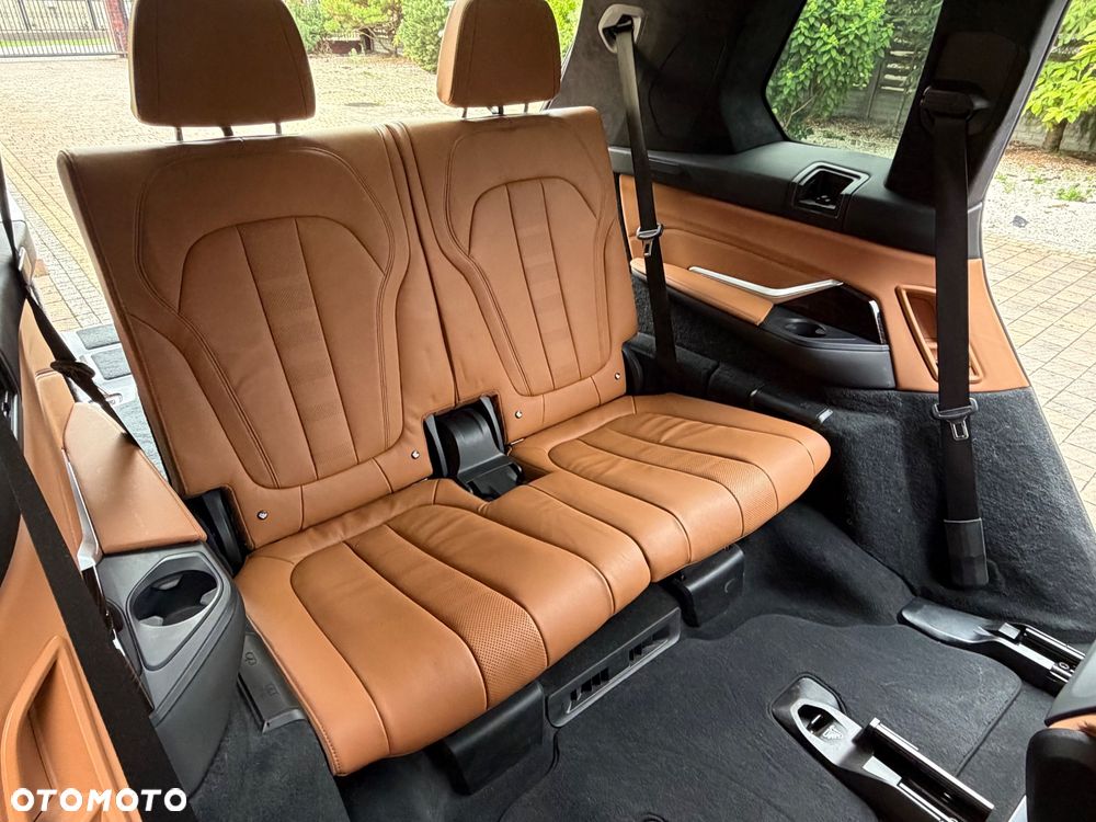 BMW X7 xDrive40i sport - 24